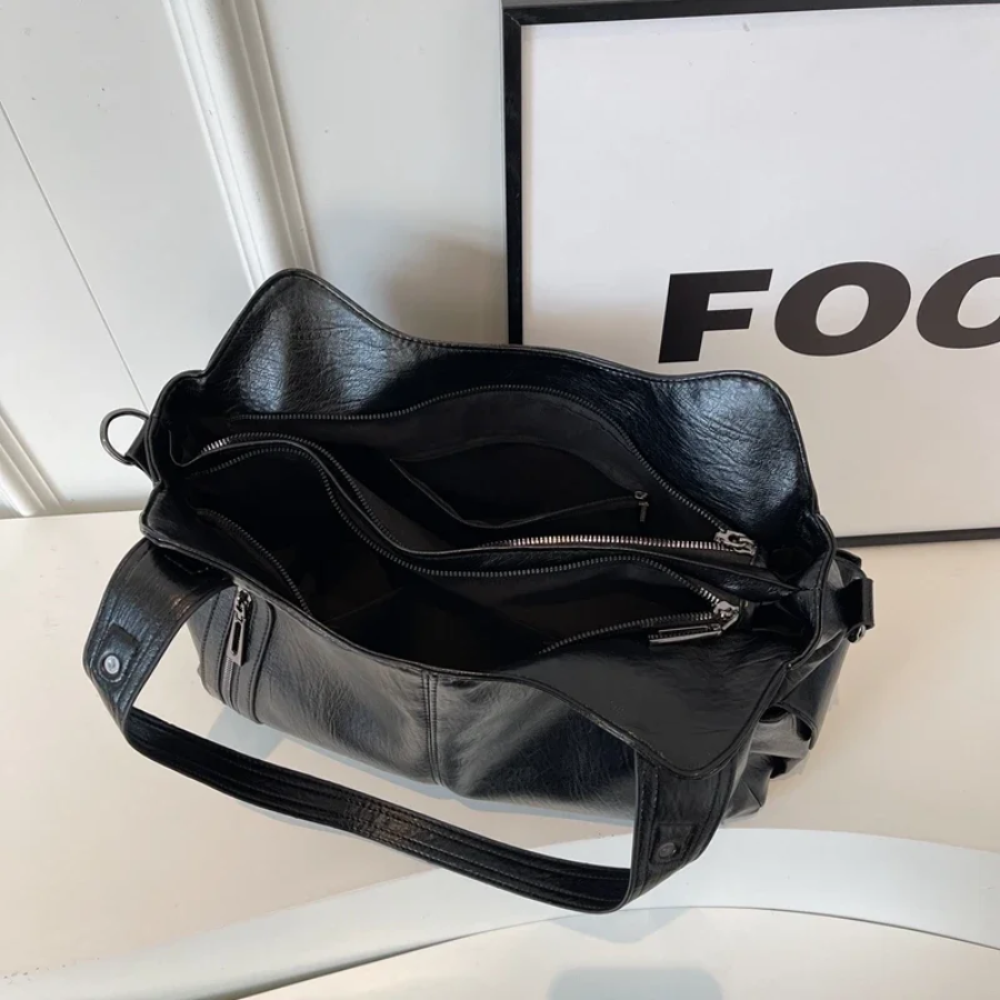 Hannele/ Chic Vegan nahkainen Crossbody laukku