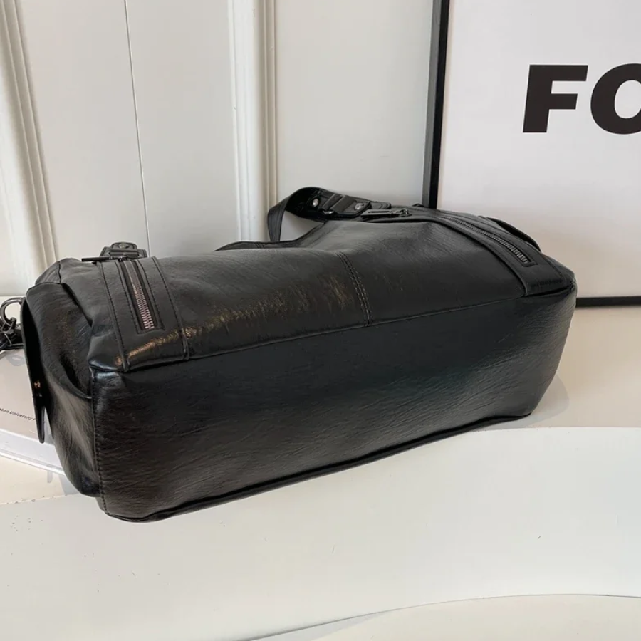 Hannele/ Chic Vegan nahkainen Crossbody laukku